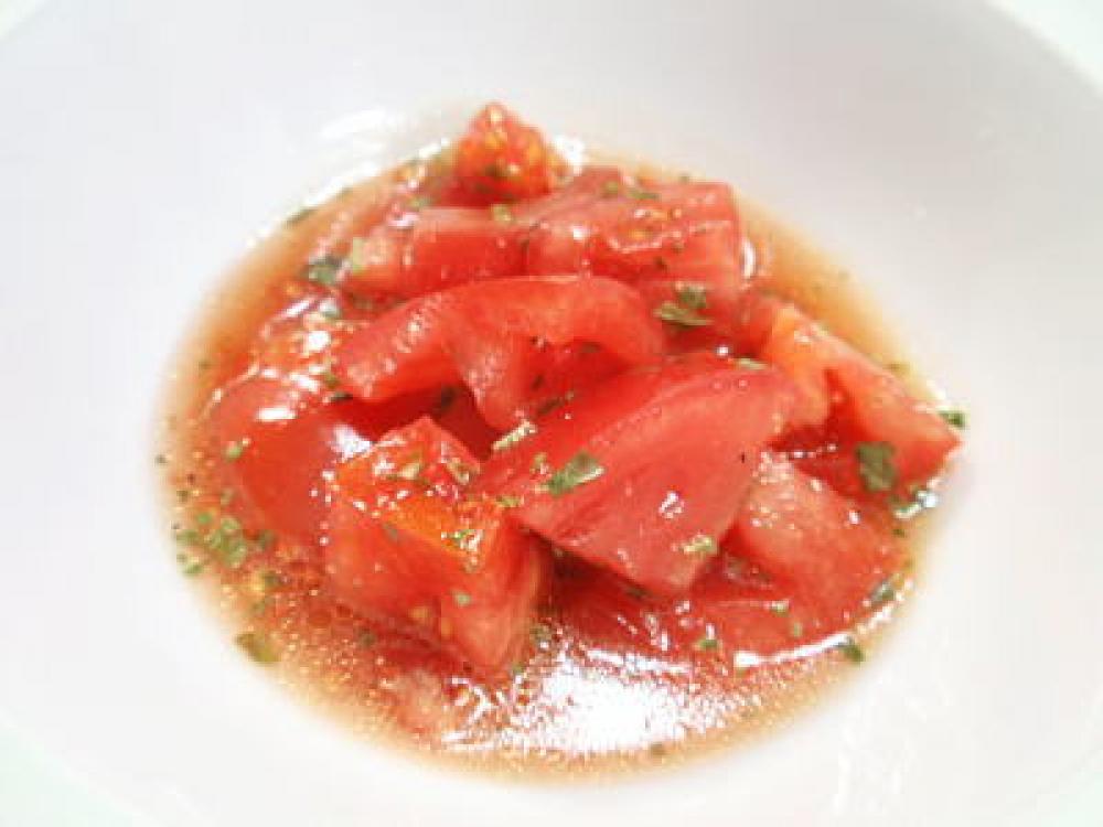 トマトのマリネ風サラダ