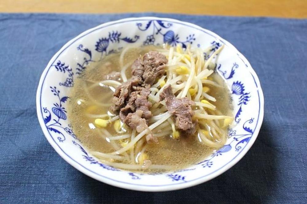 牛肉と豆もやしの中華スープ