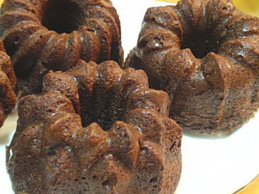 ミニクグロフ型で焼くチョコレートケーキ