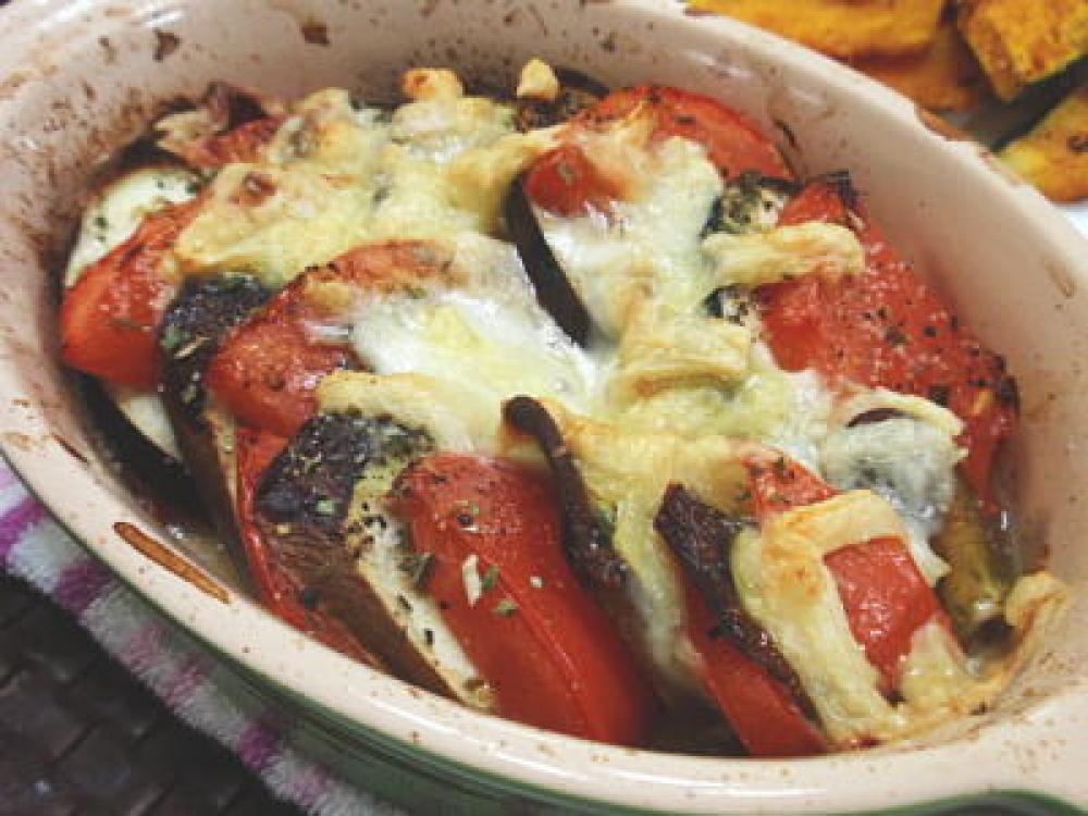 茄子とトマトのとろけるチーズオーブン焼き