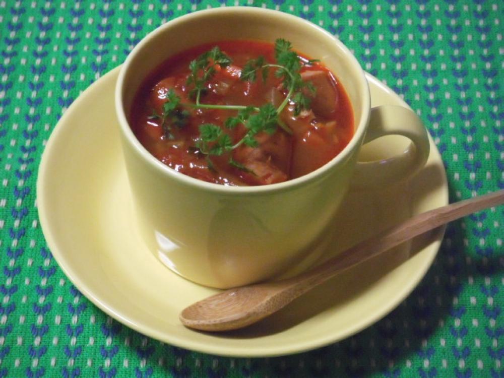野菜たっぷりショウガ風味のトマトスープ