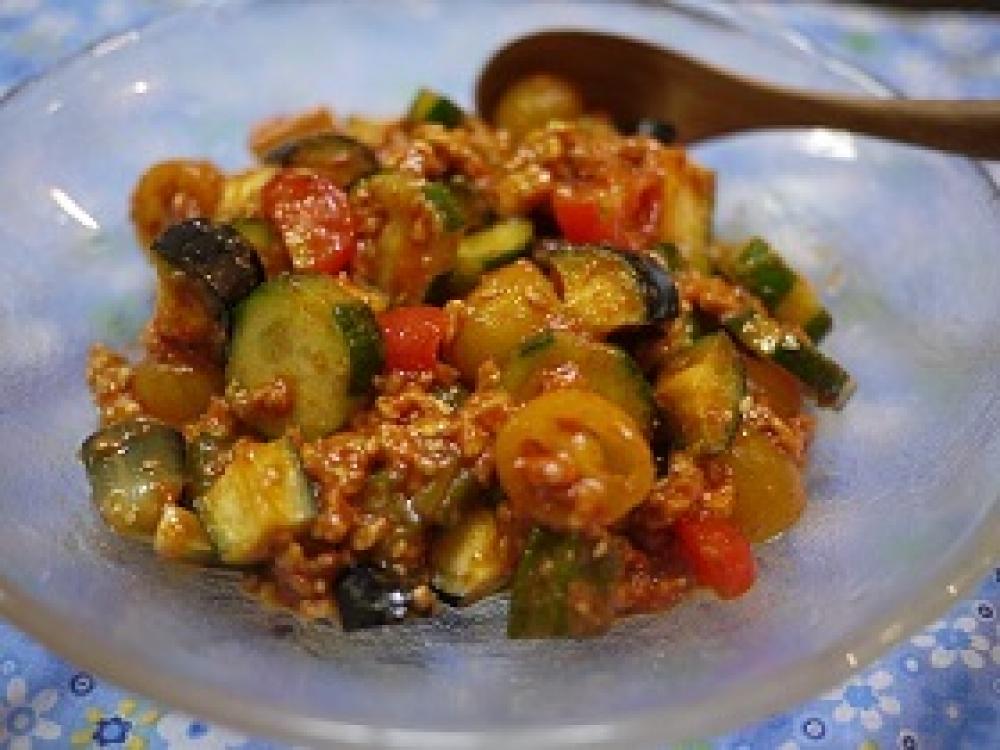 雑穀畑　韓国風夏野菜ピリ辛サラダ