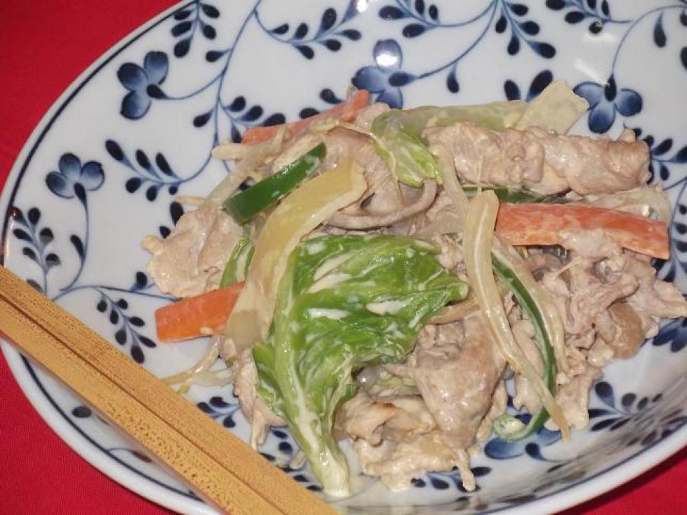 豚肉と野菜のラーマヨ炒め