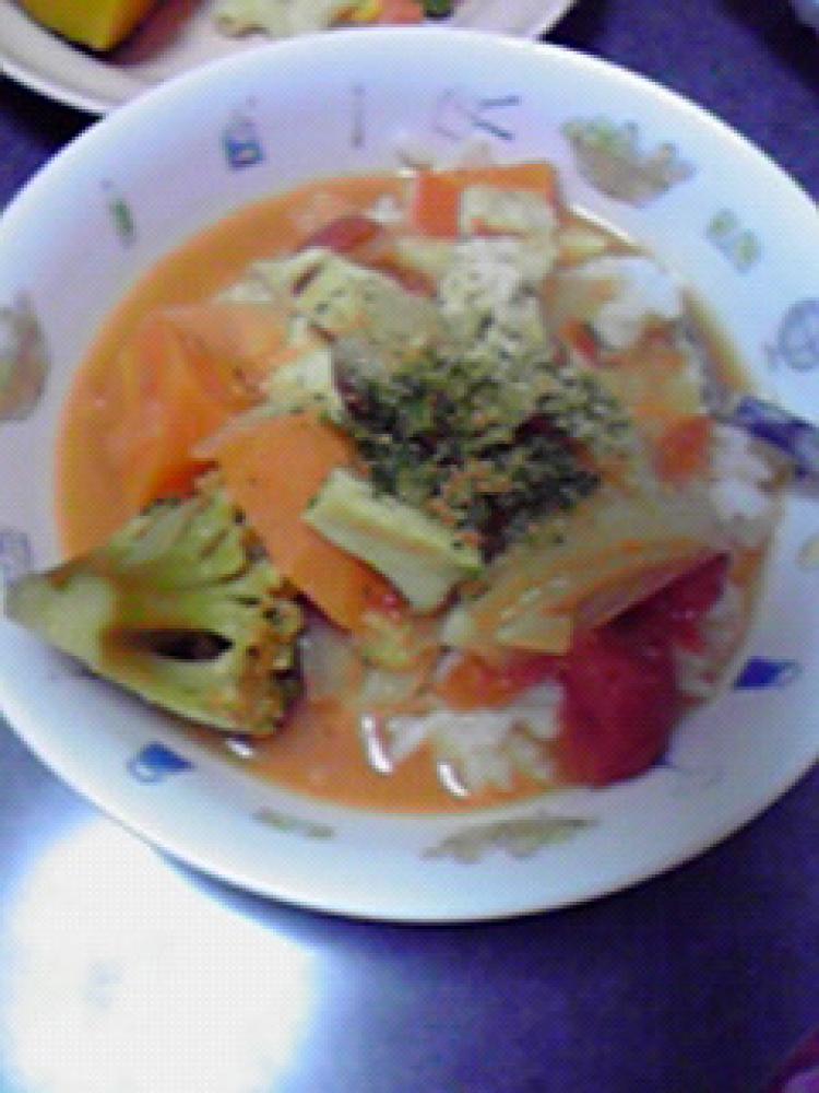 簡単美味しい☆しょうゆ糀トマトスープ飯♪